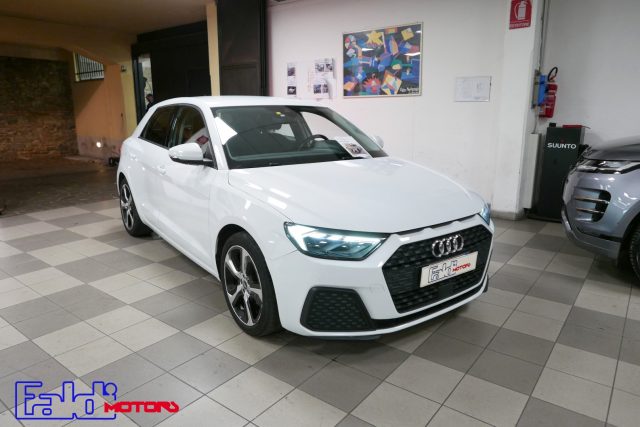 AUDI A1 Bianco pastello