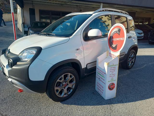 FIAT Panda Cross Bianco pastello