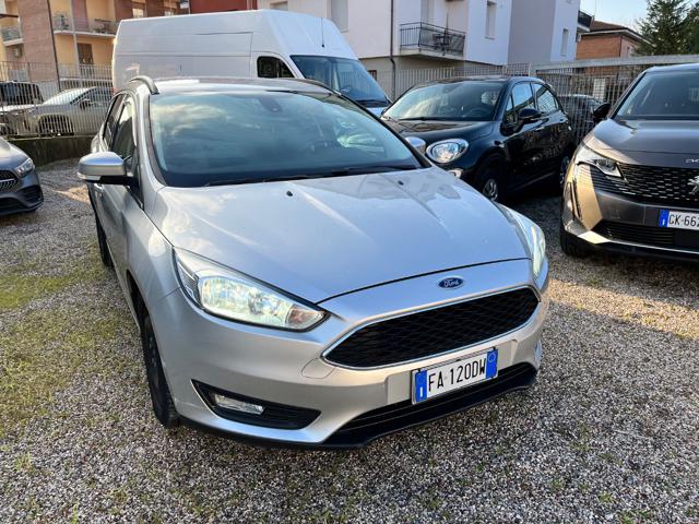 FORD Focus Grigio metallizzato