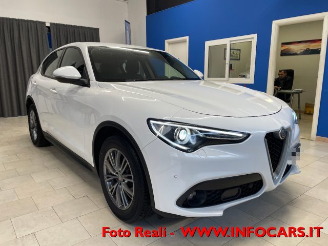 ALFA ROMEO Stelvio Bianco pastello