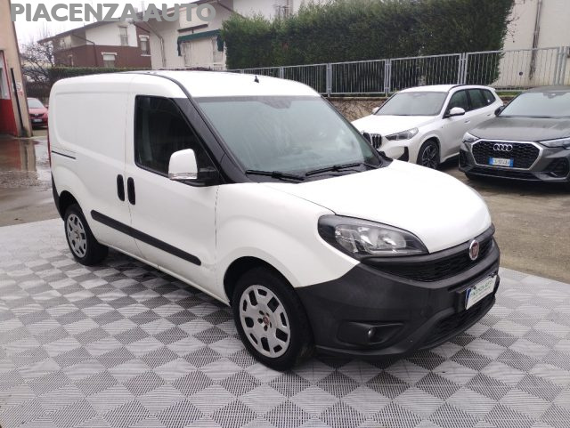 FIAT Doblo Bianco pastello