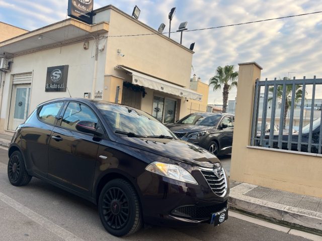 LANCIA Ypsilon Nero perlato