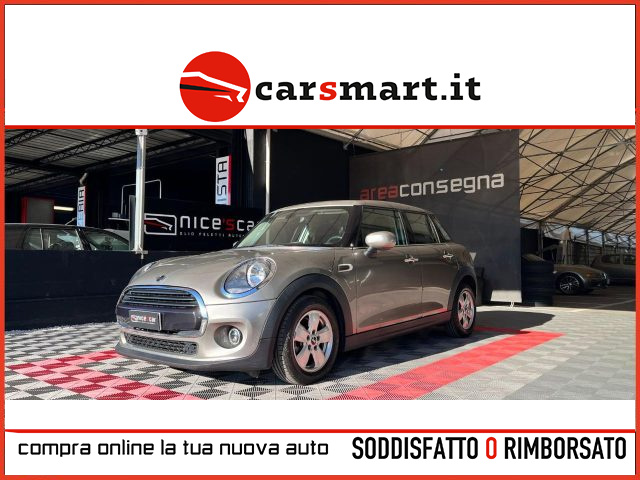 MINI Cooper 1.5 5 porte * CAMBIO AUTOMATICO * 