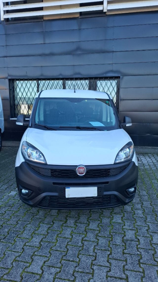 FIAT Doblo Bianco pastello