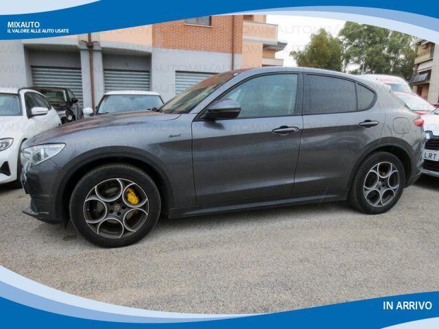 ALFA ROMEO Stelvio Grigio metallizzato