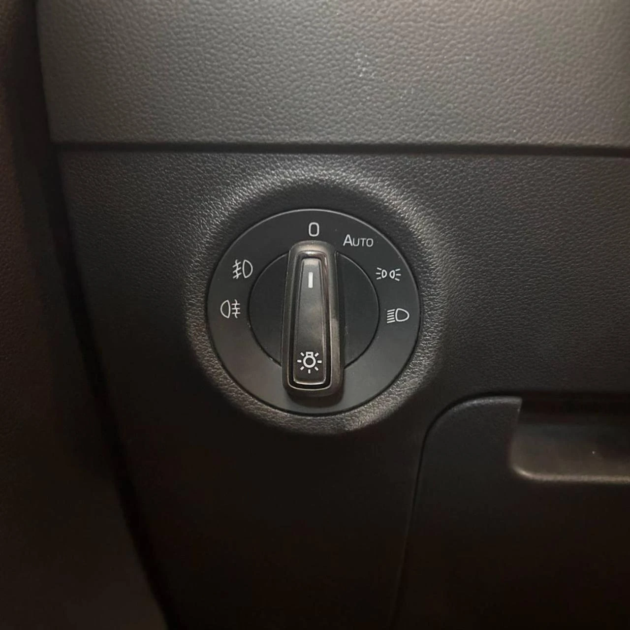 SKODA Karoq 2.0 TDI EVO SCR 115 CV DSG Executive - 32