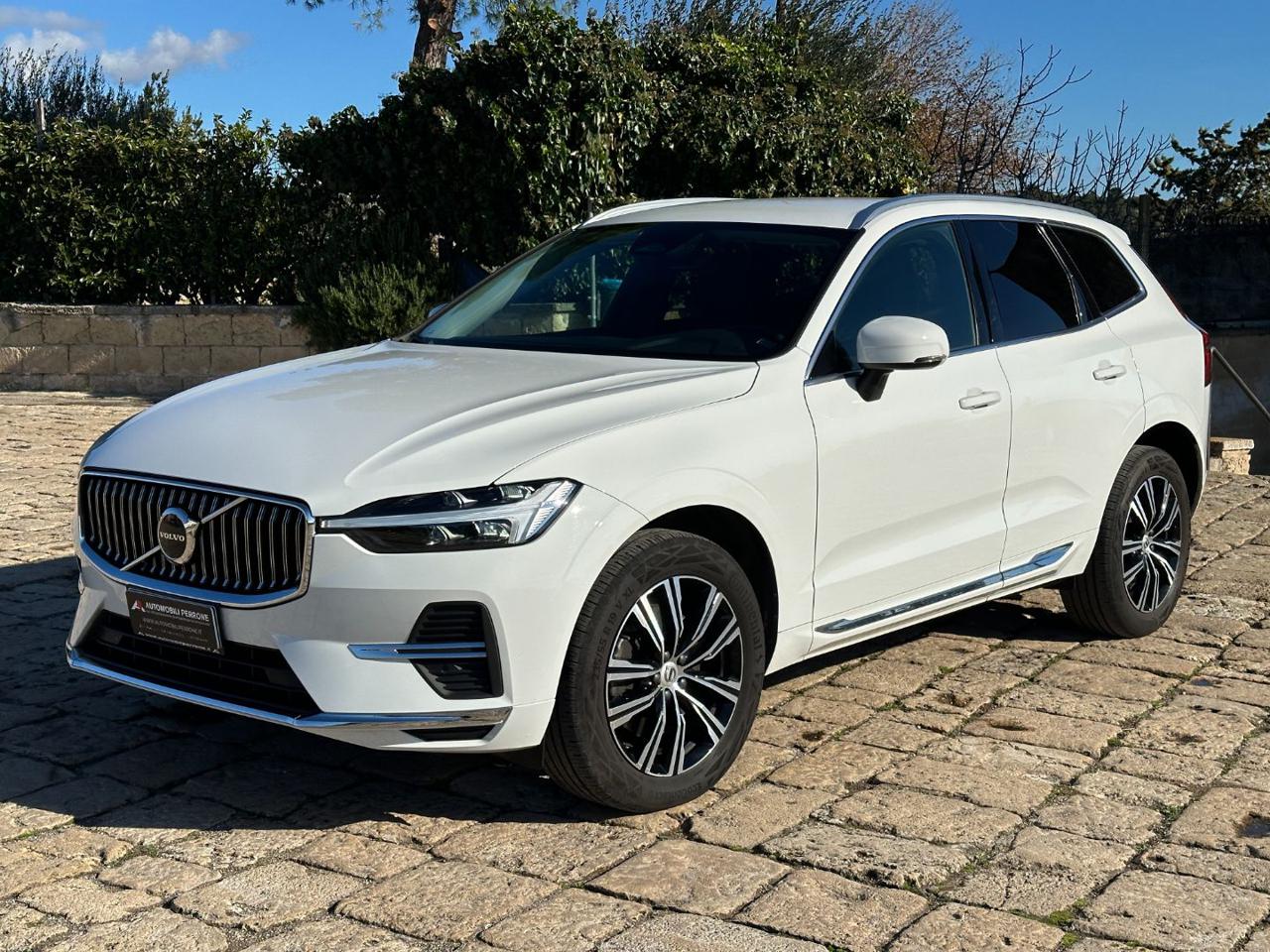 VOLVO XC60 B4 D 197cv Hybrid Geartronic Inscription MY21 - 35