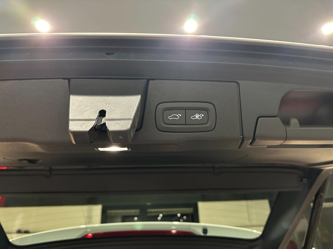 VOLVO XC60 B4 D 197cv Hybrid Geartronic Inscription MY21 - 24