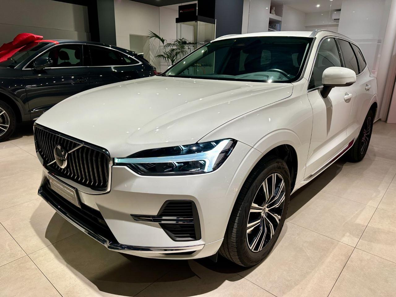 VOLVO XC60 B4 D 197cv Hybrid Geartronic Inscription MY21 - 16