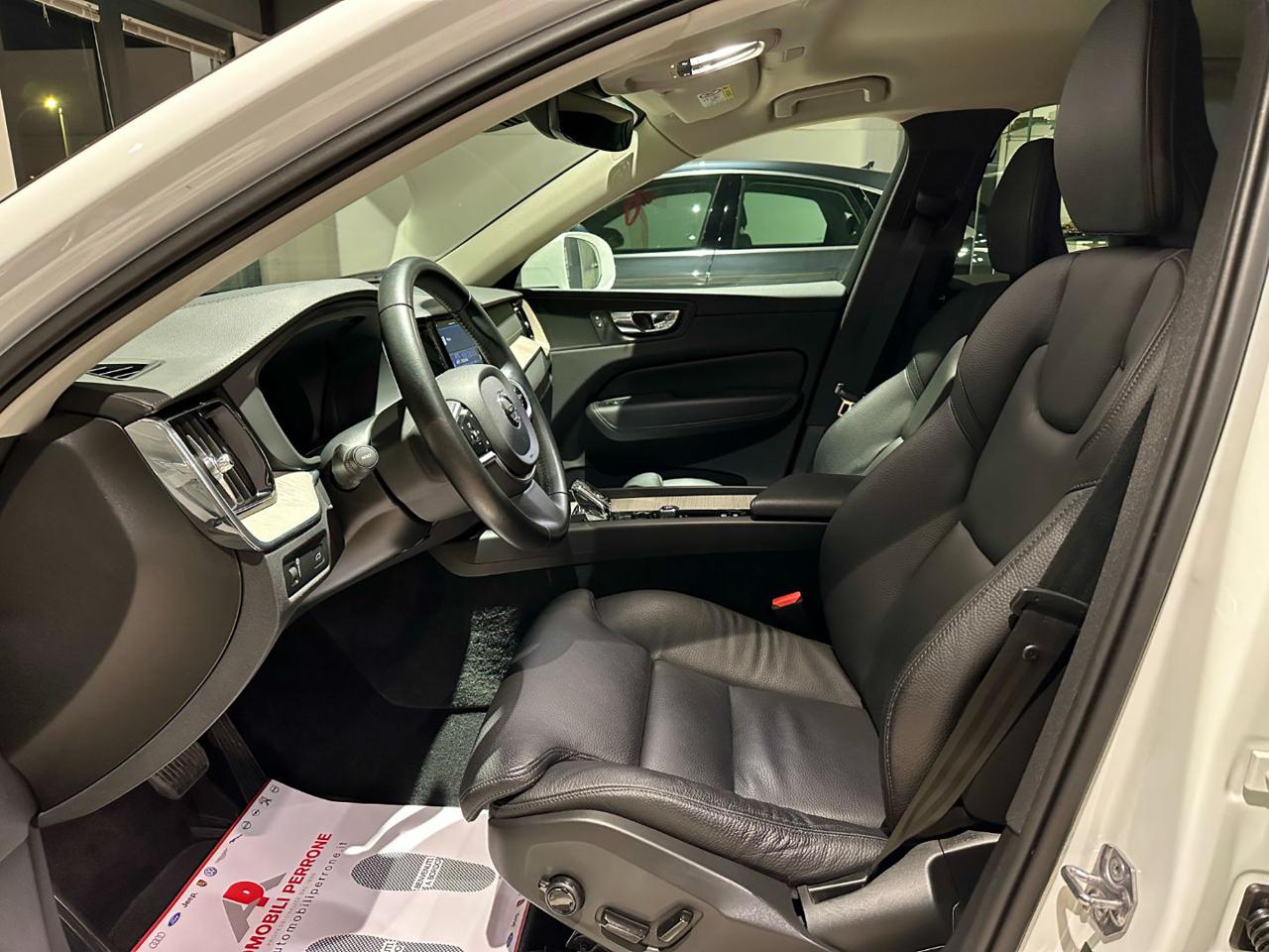 VOLVO XC60 B4 D 197cv Hybrid Geartronic Inscription MY21 - 6