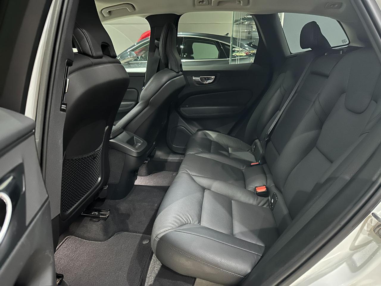 VOLVO XC60 B4 D 197cv Hybrid Geartronic Inscription MY21 - 12