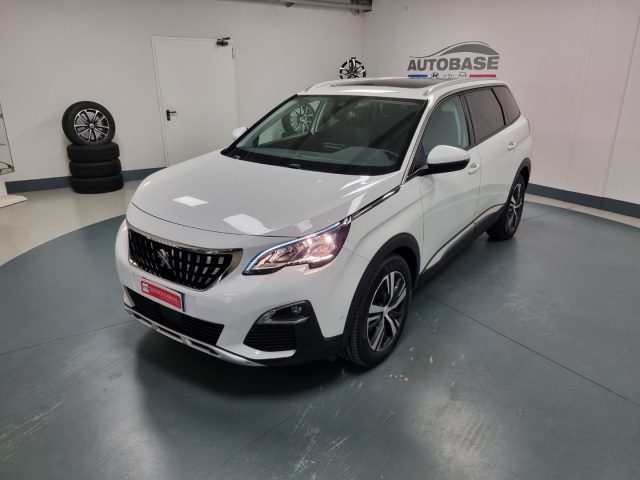 PEUGEOT 5008 Bianco pastello