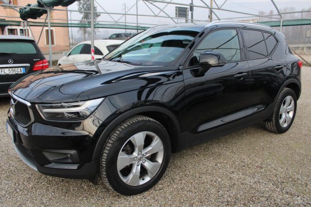 VOLVO XC40 Nero metallizzato