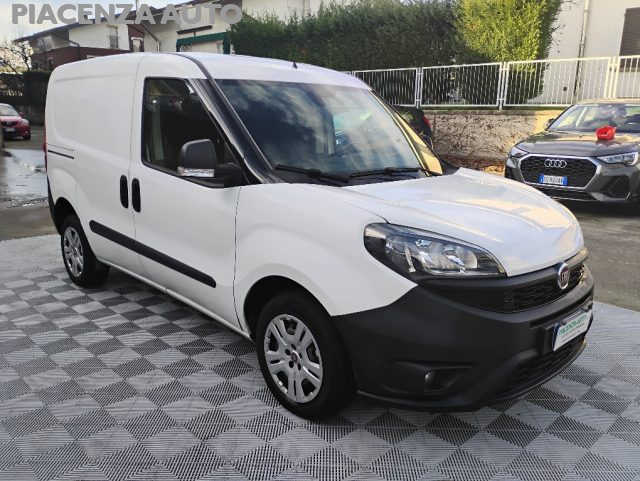 FIAT Doblo Bianco pastello