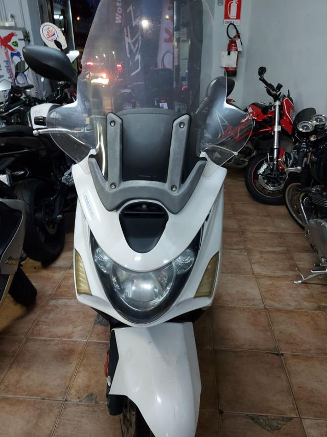 KYMCO Xciting 300 Bianco metallizzato