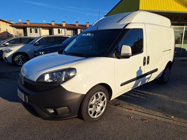 FIAT Doblo Bianco pastello