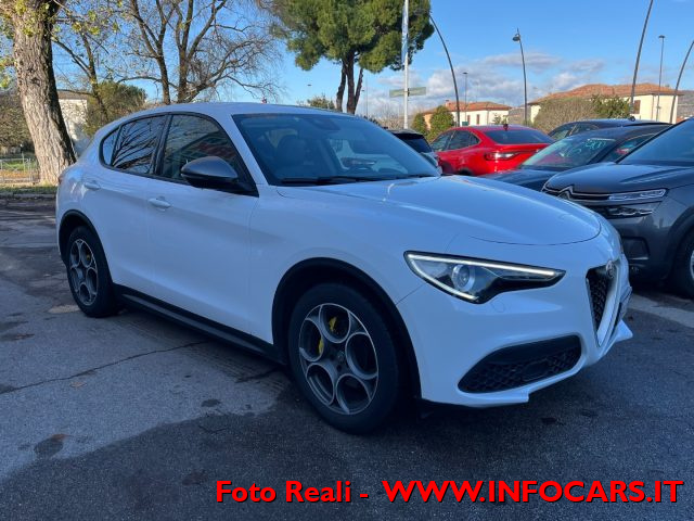 ALFA ROMEO Stelvio Bianco pastello