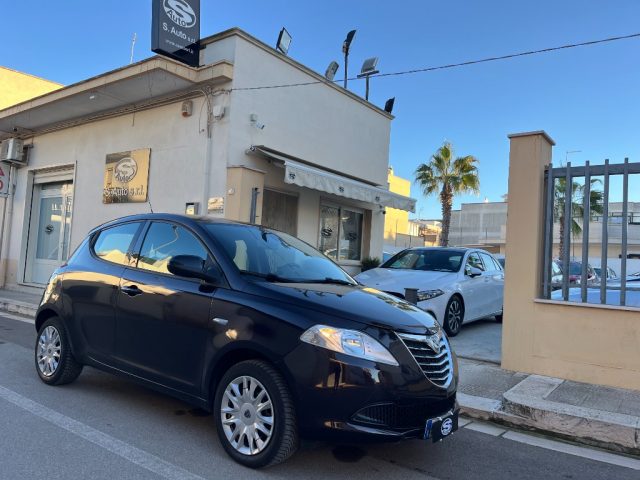 LANCIA Ypsilon Nero perlato