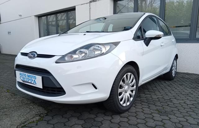 FORD Fiesta Bianco pastello