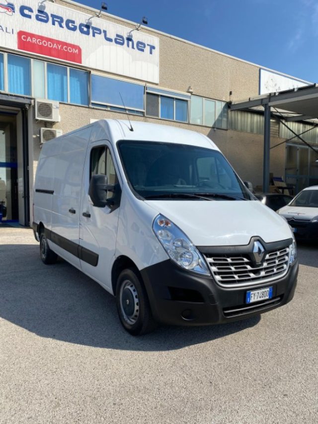 RENAULT Master Bianco pastello