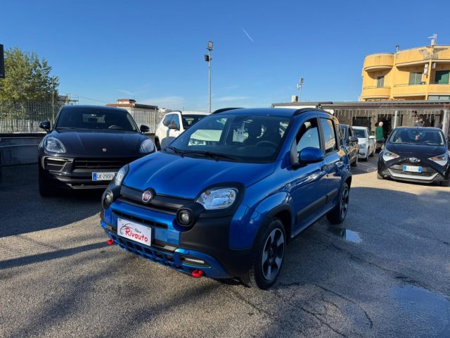 FIAT Panda Cross Blu metallizzato