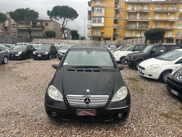 MERCEDES-BENZ A 180 Nero metallizzato