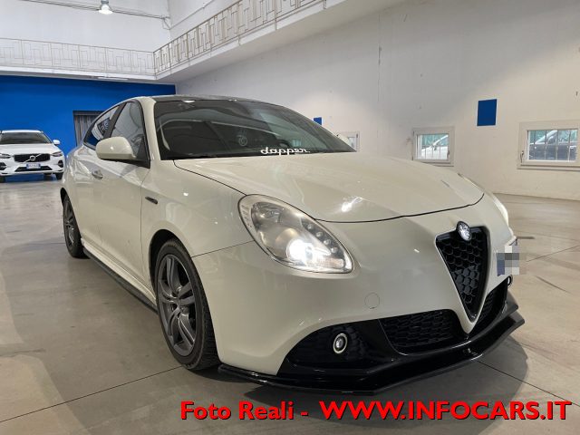 ALFA ROMEO Giulietta Bianco pastello