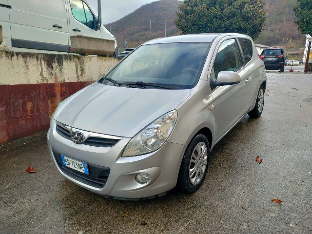 HYUNDAI i20 Grigio metallizzato