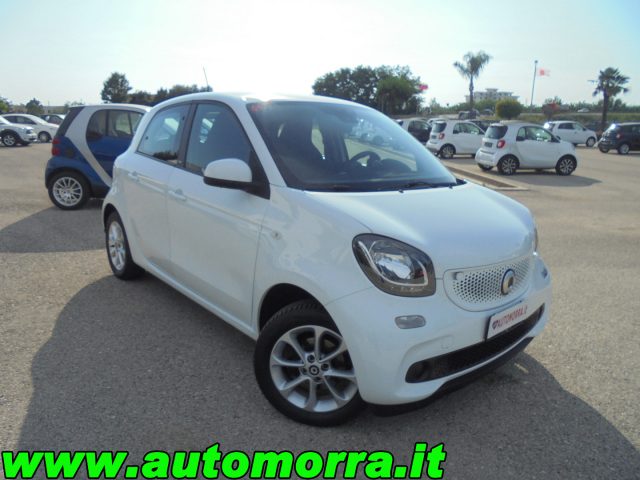 SMART ForFour Bianco pastello