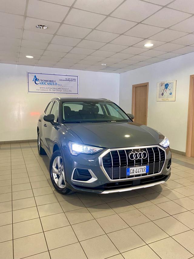 AUDI Q3 Grigio scuro metallizzato