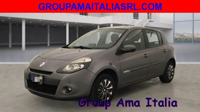 RENAULT Clio Grigio metallizzato