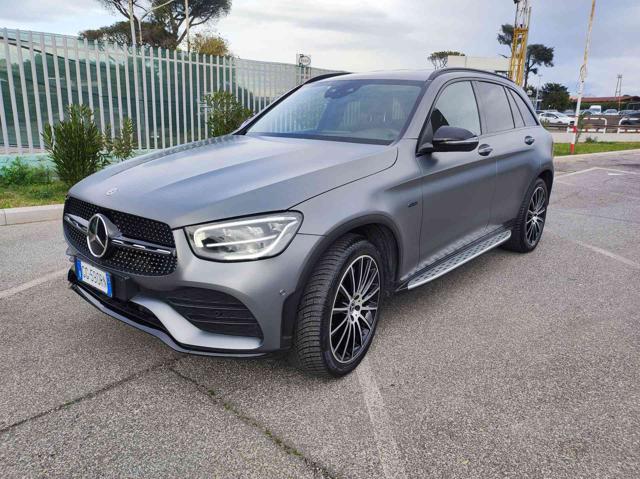 MERCEDES-BENZ GLC 300 GRIGIO TITANIO pastello