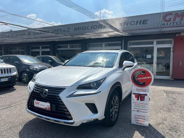 LEXUS NX 300h Bianco perlato