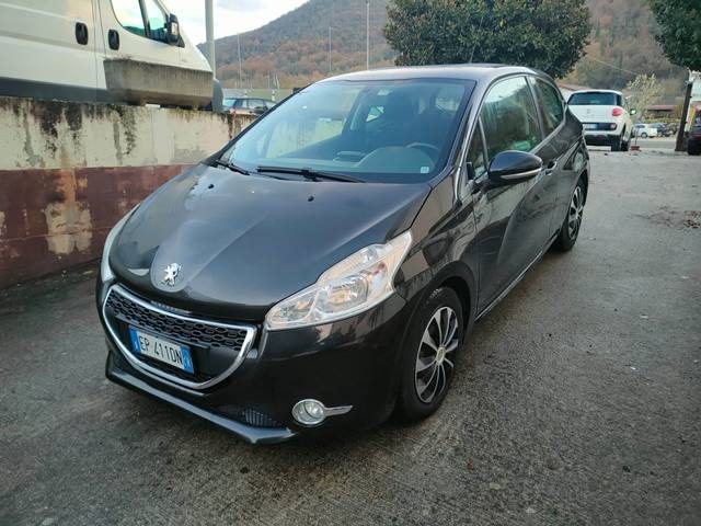 PEUGEOT 208 Nero metallizzato