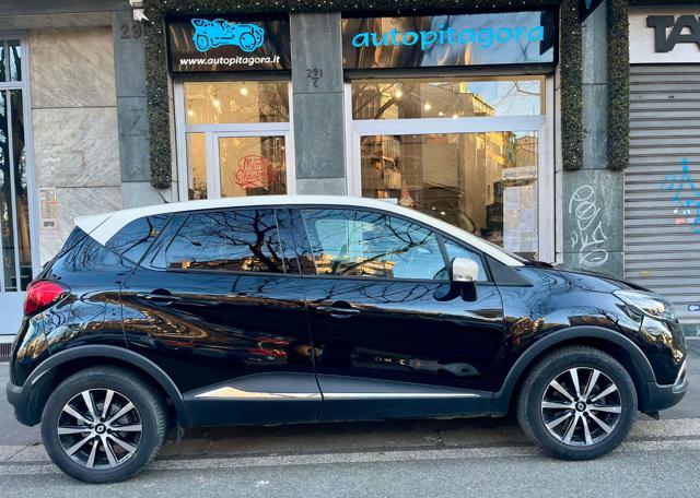 RENAULT Captur Nero pastello