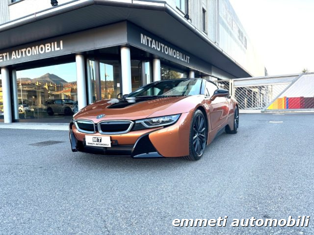 BMW i8 Bronzo metallizzato