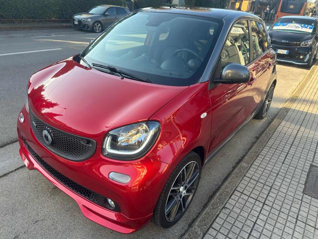 SMART ForFour Rosso metallizzato