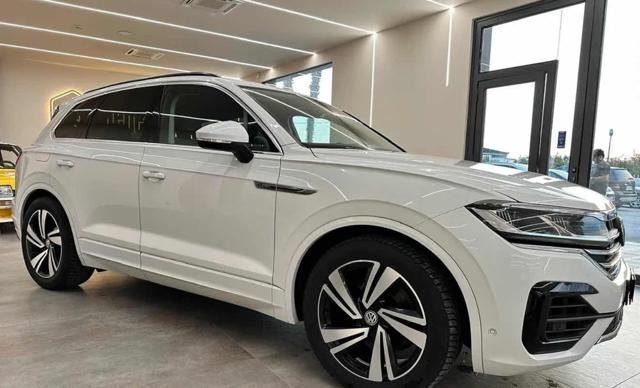 VOLKSWAGEN Touareg Bianco metallizzato