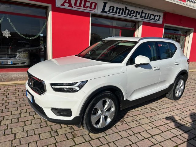 VOLVO XC40 Bianco pastello