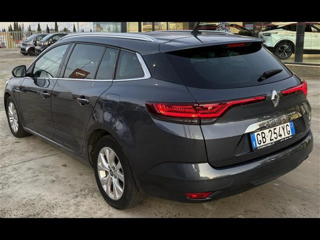 RENAULT Megane Sporter 1.6 E TECH Plug in Hybrid Business - 3