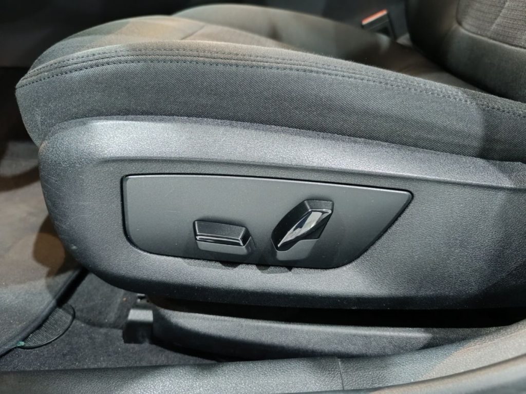 BMW 520 d xDrive Touring Business - 19