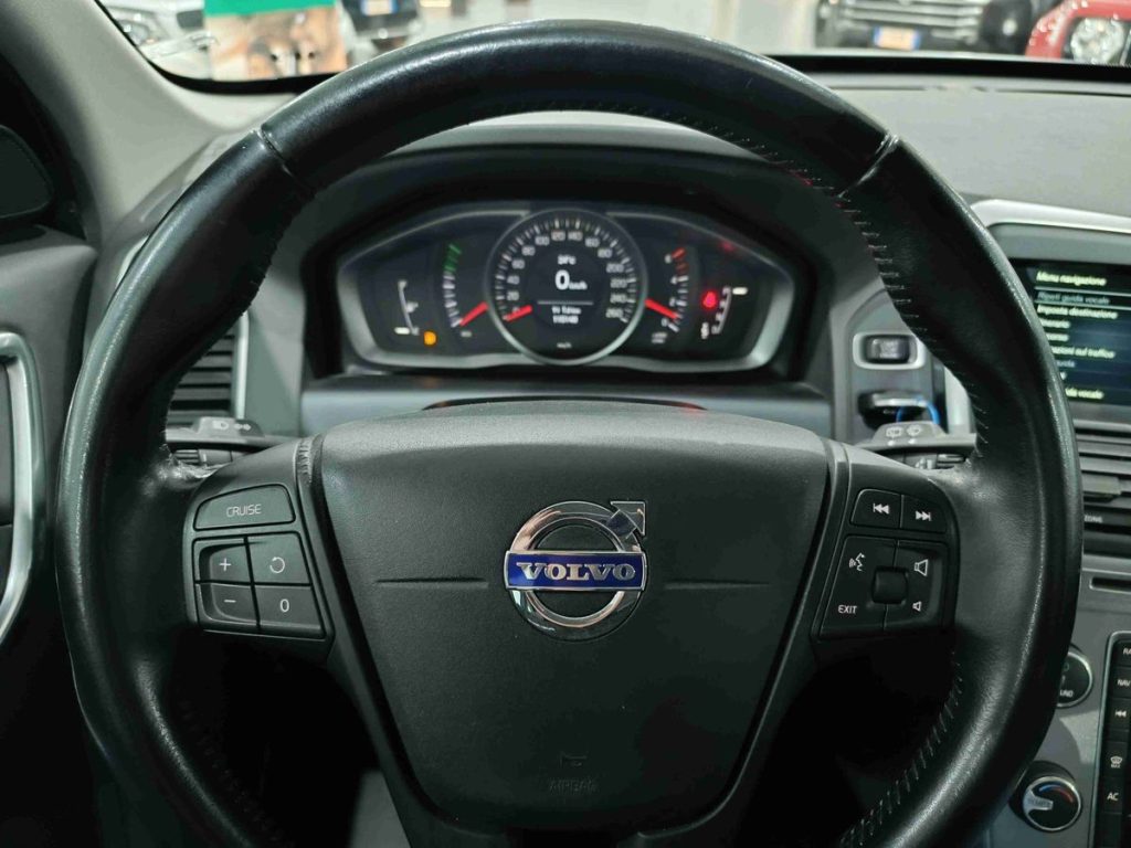 VOLVO XC60 D3 Geartronic Business - 17