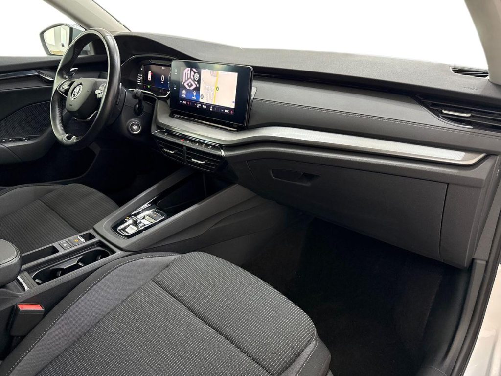 SKODA Octavia 1.0 e-TEC DSG Wagon Executive - 25