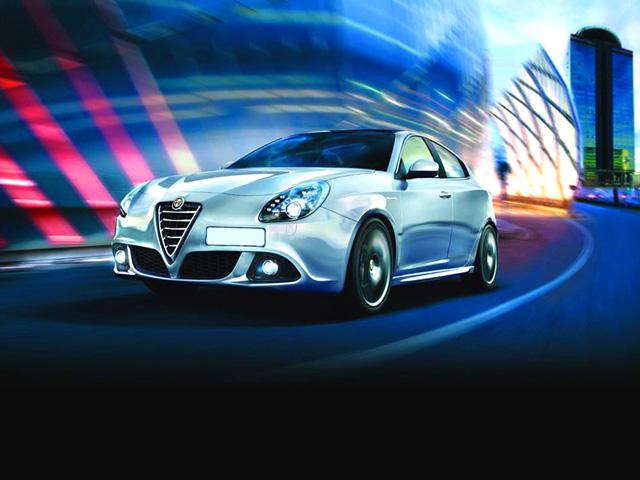 ALFA ROMEO Giulietta Bianco pastello