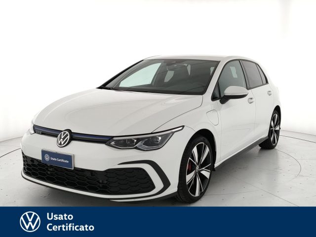 VOLKSWAGEN Golf Bianco pastello