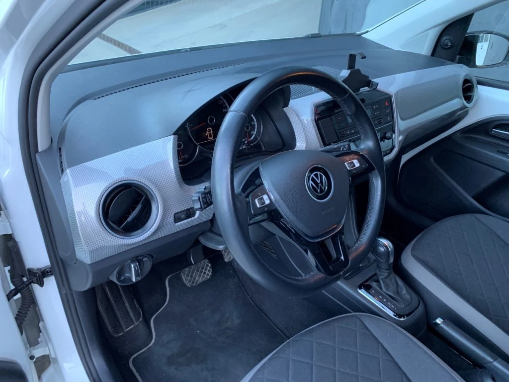 VOLKSWAGEN e-up! move up! Camera Bluetooth DAB+ **Neopatentati** - 7