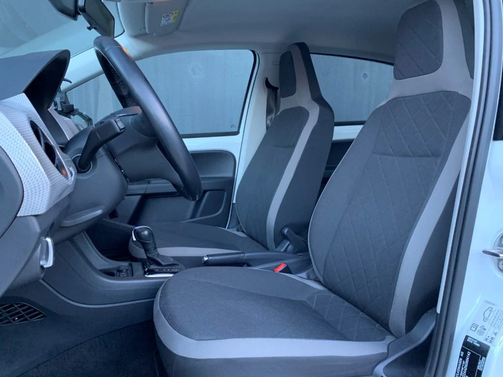 VOLKSWAGEN e-up! move up! Camera Bluetooth DAB+ **Neopatentati** - 12