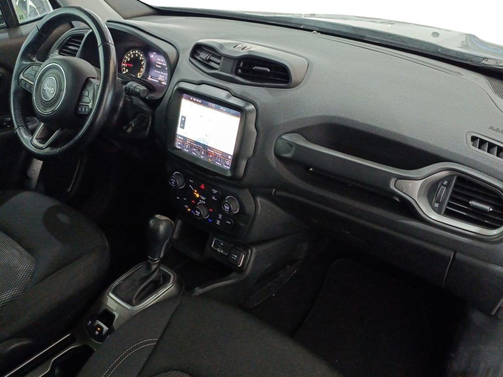 JEEP Renegade 1.4 MultiAir DDCT Limited - 9
