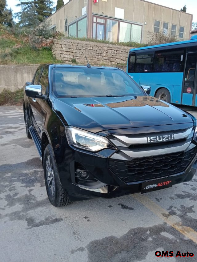 ISUZU D-Max Nero metallizzato