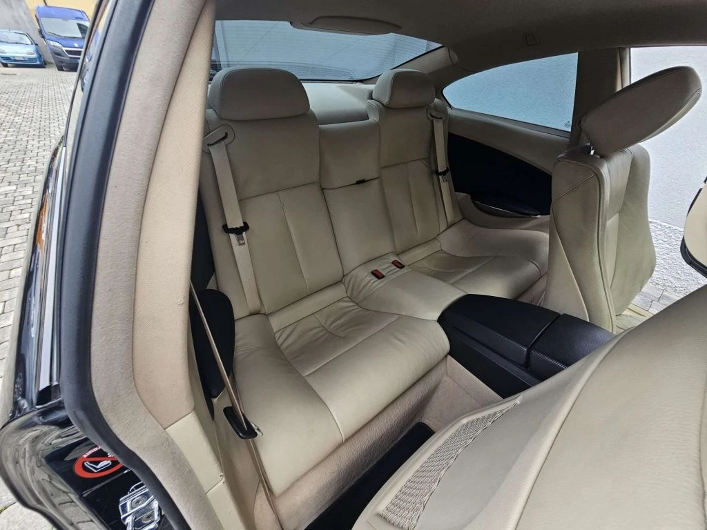 BMW 630 630Ci Coupe - 12